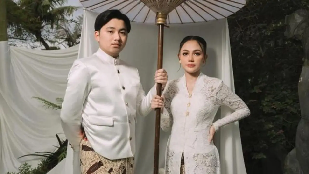 Aksa Uyun Dananjaya menikahi Yosika Ayumi
