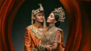 Asnawi Mangkualam Pamer Sesi Prewedding Berbusana Adat Makassar