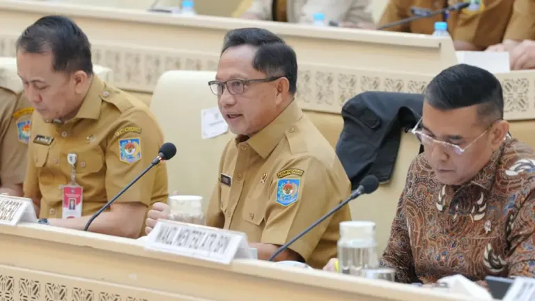 Skema Baru 172.000 PPPK Guru Berpeluang Jadi PNS Tanpa Risiko PHK