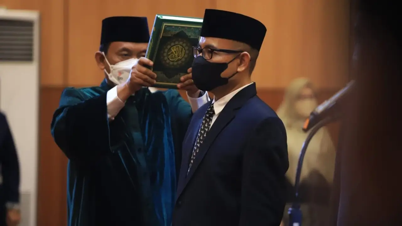 Rektor UINSA Surabaya Akhmad Muzakki