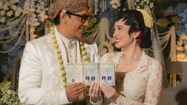 Momen Pernikahan Andre Taulany Amanda Rigby, Emosional dan Suara Bergetar untuk Sang Anak