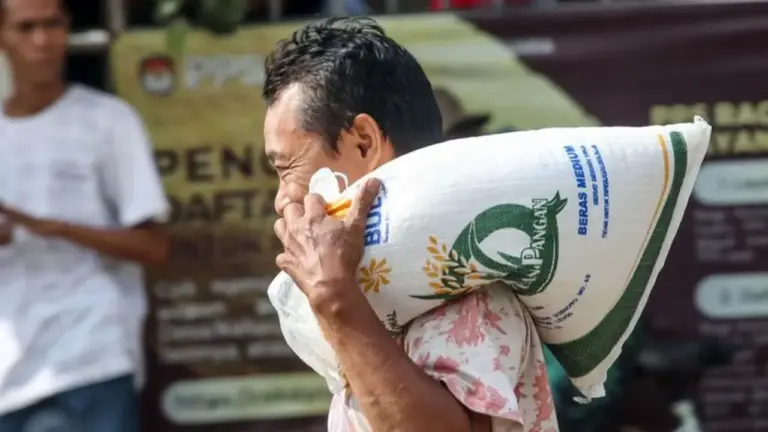 Penyebab Utama Mengapa Warga Desil 1-4 Belum Dapat Bansos dari Pemerintah