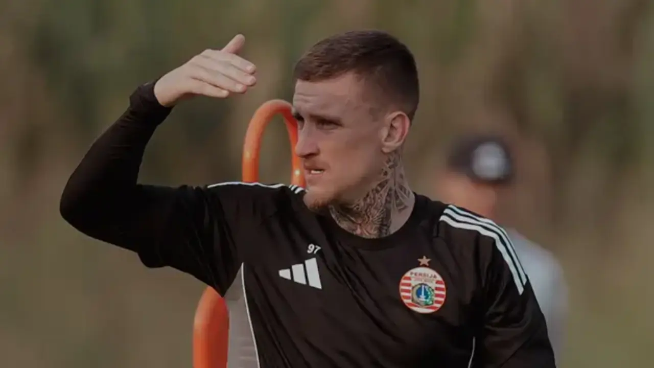 Bintang Persija Fabio Calonego