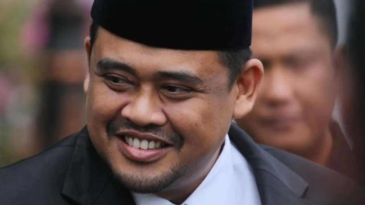 Bobby Nasution Dipecat PDIP