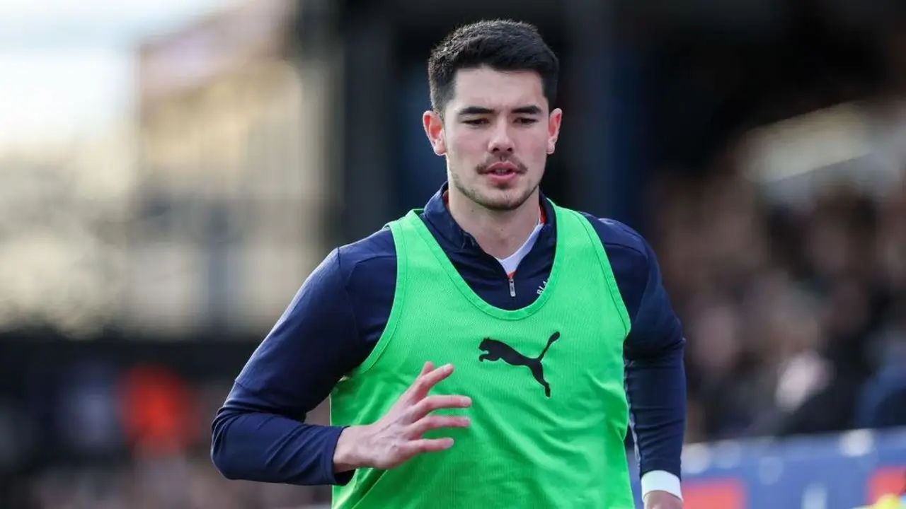 Elkan Baggott di Millwall