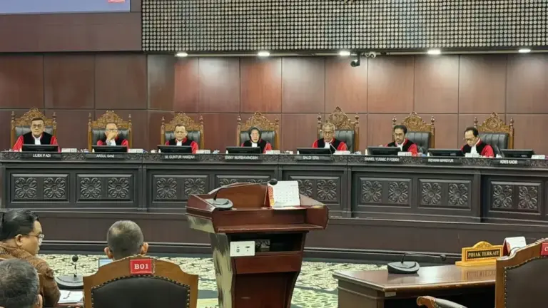 Hasil Putusan MK tentang Ijazah Gibran Ditolak Kerana Pemohon Tak Punya Kedudukan Hukum