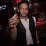 Momen Langka Jefri Nichol Jajal Peran Bartender di Perayaan Satu Dekade ESSE POP