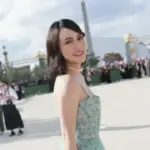 Pesona Shandy Aulia di Paris Fashion Week 2027 dan Sumber Kekayaannya