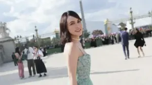 Pesona Shandy Aulia di Paris Fashion Week 2027 dan Sumber Kekayaannya