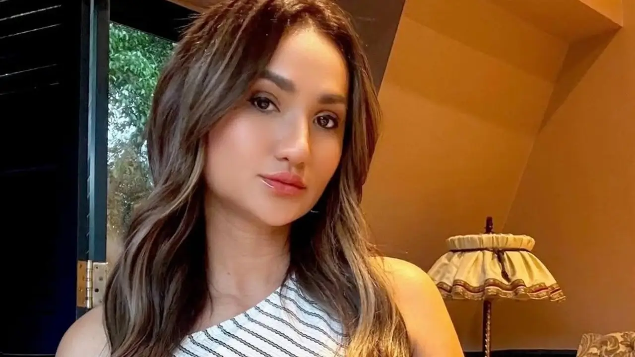 Tengku Dewi Kembali Menjadi DJ